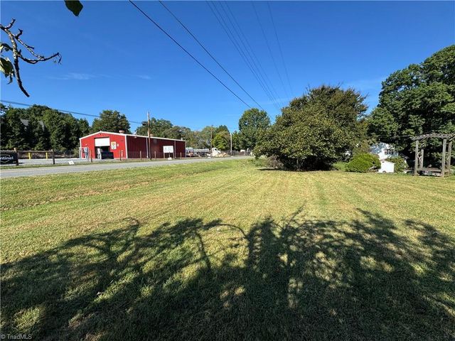 200 W King Street, King, NC 27021