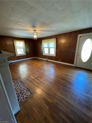 200 W King Street, King, NC 27021