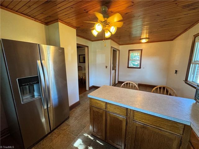 200 W King Street, King, NC 27021