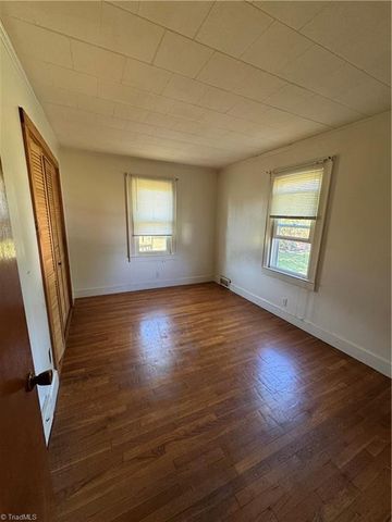 200 W King Street, King, NC 27021
