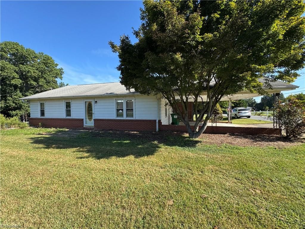 200 W King Street, King, NC 27021