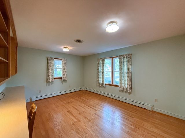 47 GISH LN, Staunton, VA 24401