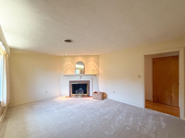 47 GISH LN, Staunton, VA 24401