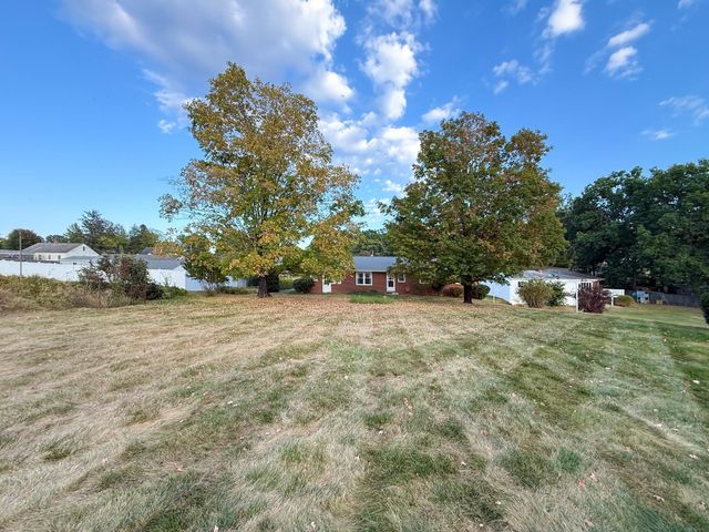 47 GISH LN, Staunton, VA 24401