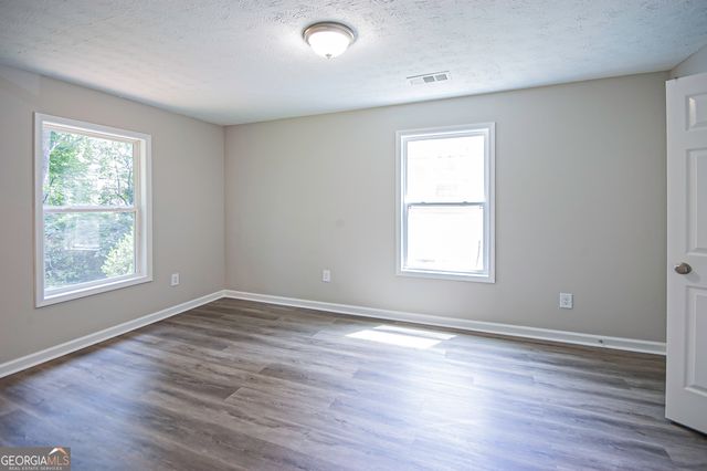 8454 Hightower Trail, Snellville, GA 30039