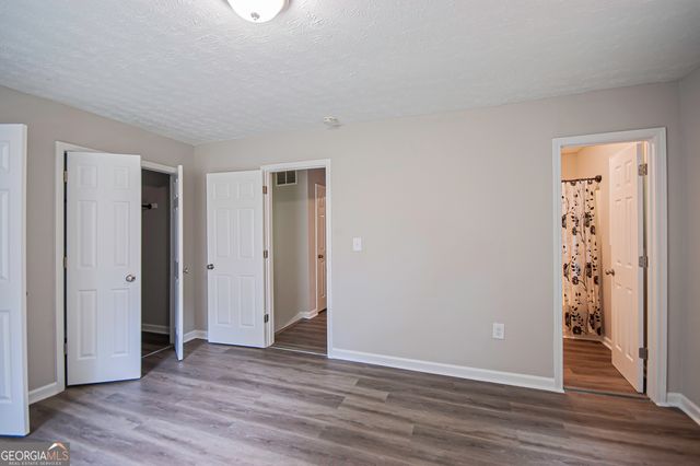 8454 Hightower Trail, Snellville, GA 30039