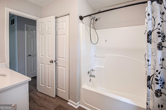 8454 Hightower Trail, Snellville, GA 30039