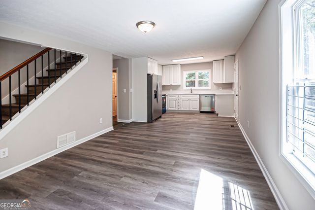 8454 Hightower Trail, Snellville, GA 30039