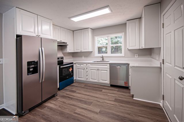 8454 Hightower Trail, Snellville, GA 30039