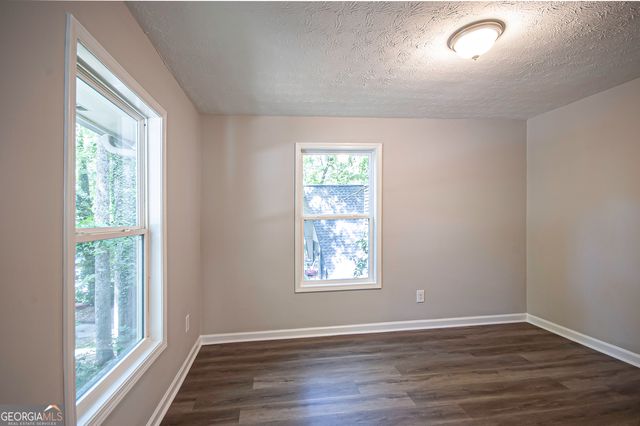 8454 Hightower Trail, Snellville, GA 30039