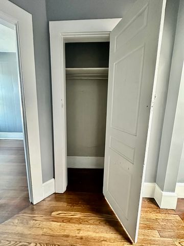100 Cabot 7, Beverly, MA 01915