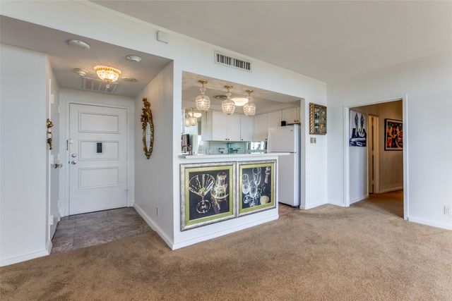 6211 W Northwest Highway 503, Dallas, TX 75225