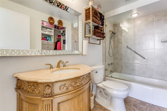 6211 W Northwest Highway 503, Dallas, TX 75225