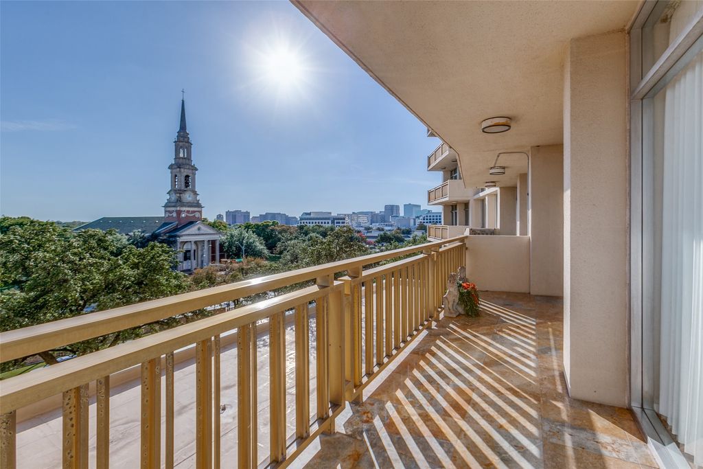 6211 W Northwest Highway 503, Dallas, TX 75225