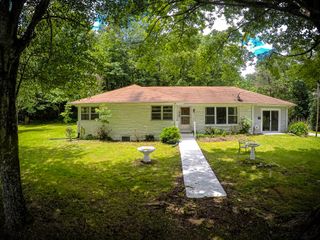 145 Keeton Dr, Hohenwald, TN 38462