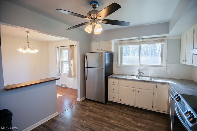 3841 Nottingham Avenue, Youngstown, OH 44511