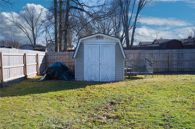 3841 Nottingham Avenue, Youngstown, OH 44511