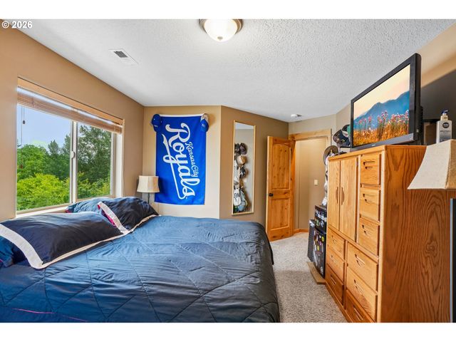 286 Se CONDOR Dr, Gresham, OR 97080