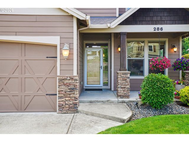 286 Se CONDOR Dr, Gresham, OR 97080
