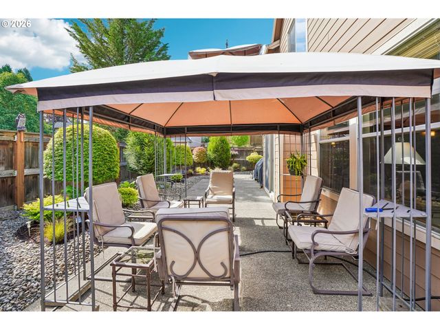 286 Se CONDOR Dr, Gresham, OR 97080