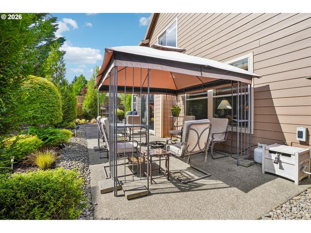 286 Se CONDOR Dr, Gresham, OR 97080