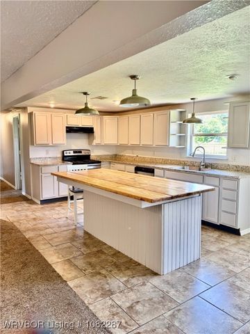 3302 N Witte Drive, Poteau, OK 74953