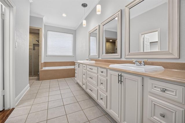 10310 Chevy Chase Drive, Houston, TX 77042