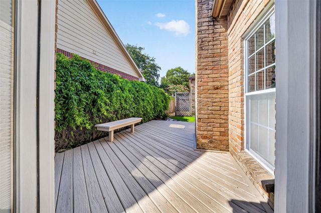 10310 Chevy Chase Drive, Houston, TX 77042