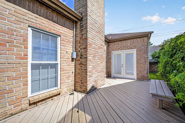 10310 Chevy Chase Drive, Houston, TX 77042