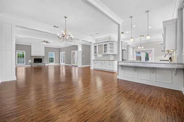 10310 Chevy Chase Drive, Houston, TX 77042