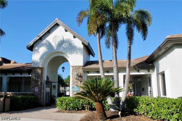 10327 Carolina Willow DR, Fort Myers, FL 33913