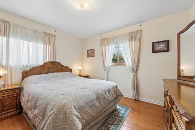 1715 Verde Court, Mount Prospect, IL 60056