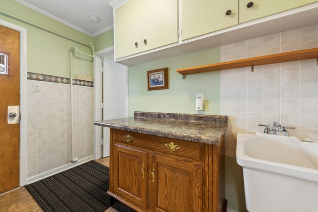 1715 Verde Court, Mount Prospect, IL 60056