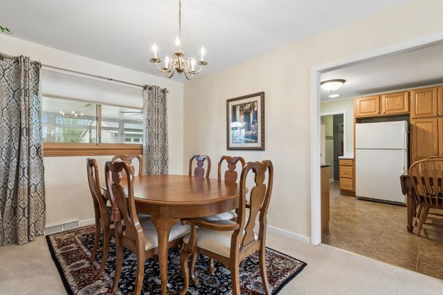 1715 Verde Court, Mount Prospect, IL 60056