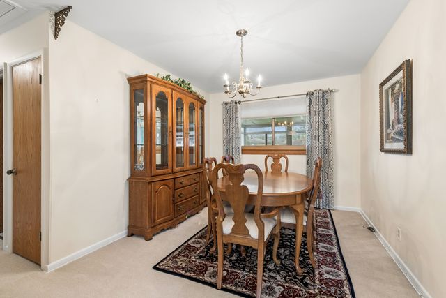 1715 Verde Court, Mount Prospect, IL 60056