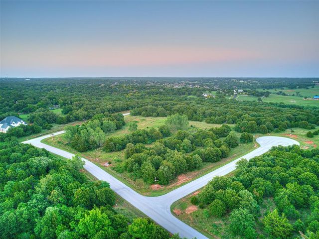 6908 Split Fence Lane, Edmond, OK 73034