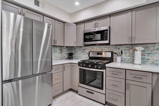 1555 N Chaparral Road 207, Palm Springs, CA 92262