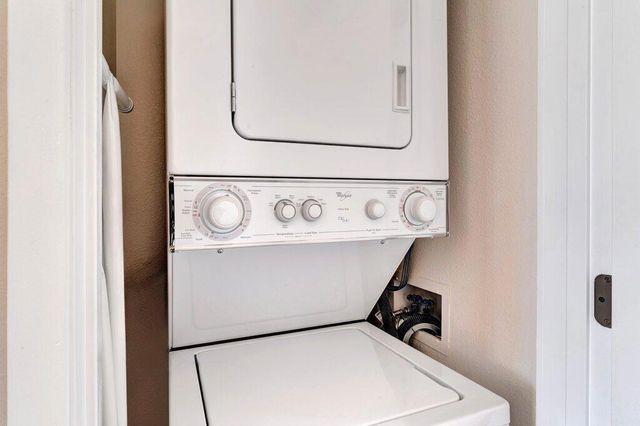 1555 N Chaparral Road 207, Palm Springs, CA 92262