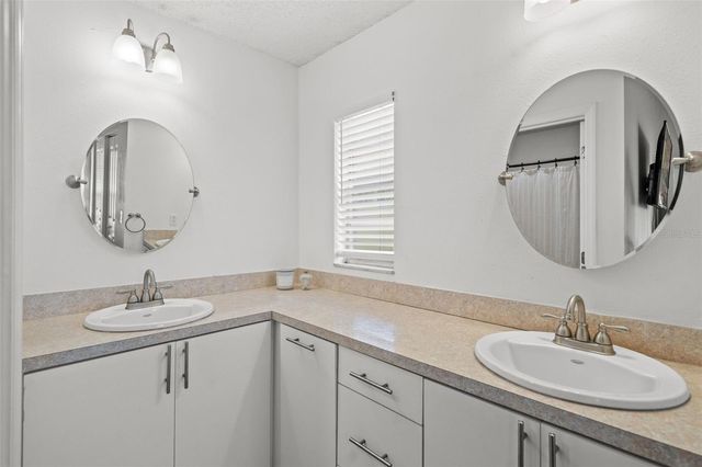 12714 TROWBRIDGE LANE, Tampa, FL 33624