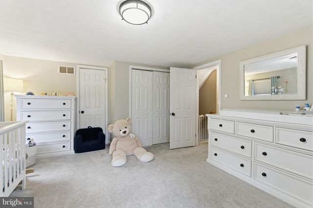 8 SAMANTHA LANE, Hamilton, NJ 08619