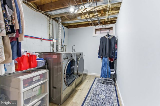 8 SAMANTHA LANE, Hamilton, NJ 08619