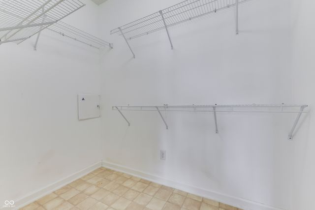 1124 Lincoln Park East Drive, Greenwood, IN 46142