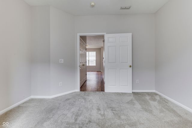 1124 Lincoln Park East Drive, Greenwood, IN 46142