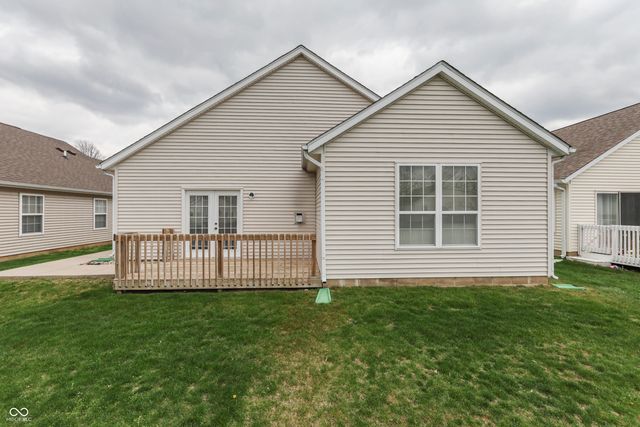 1124 Lincoln Park East Drive, Greenwood, IN 46142