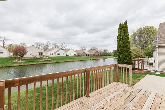 1124 Lincoln Park East Drive, Greenwood, IN 46142