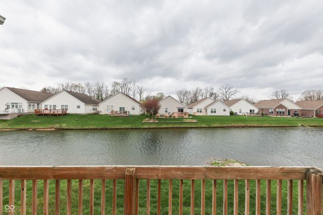 1124 Lincoln Park East Drive, Greenwood, IN 46142