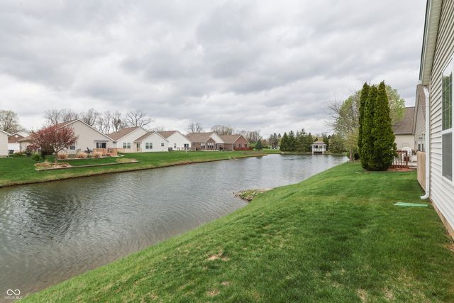 1124 Lincoln Park East Drive, Greenwood, IN 46142