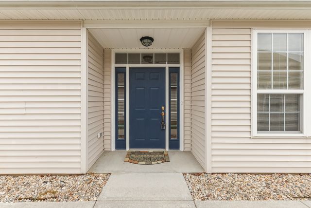 1124 Lincoln Park East Drive, Greenwood, IN 46142