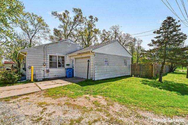 527 W Ellis Street, Belding, MI 48809