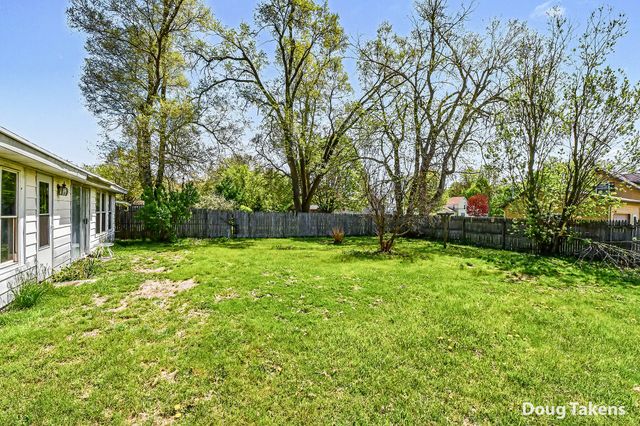 527 W Ellis Street, Belding, MI 48809
